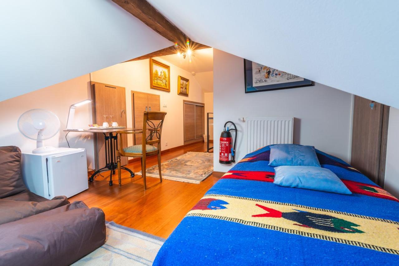 Domaine Du Pressoir Bed and breakfast